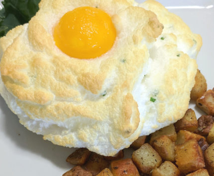 Egg cloud with potatoes